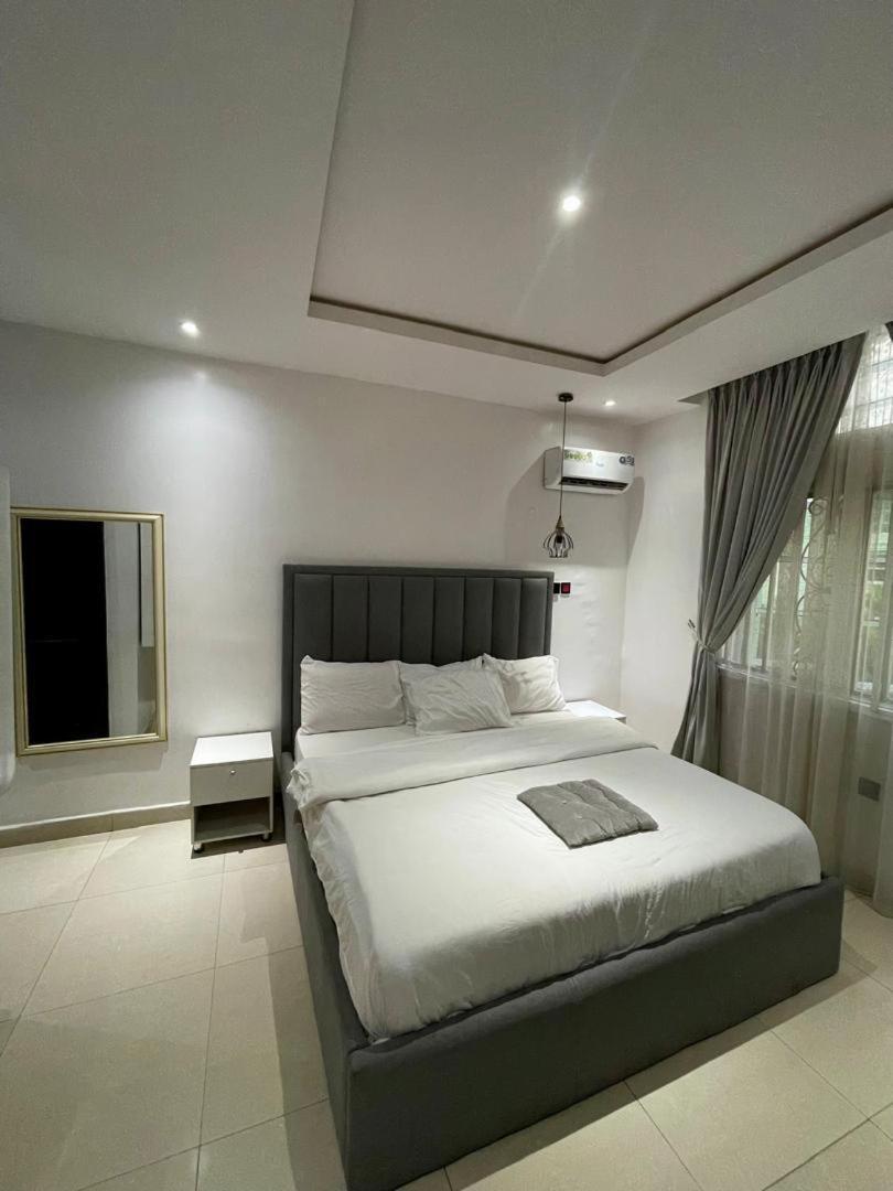 Jada Hotel And Suits Lagos Exterior photo